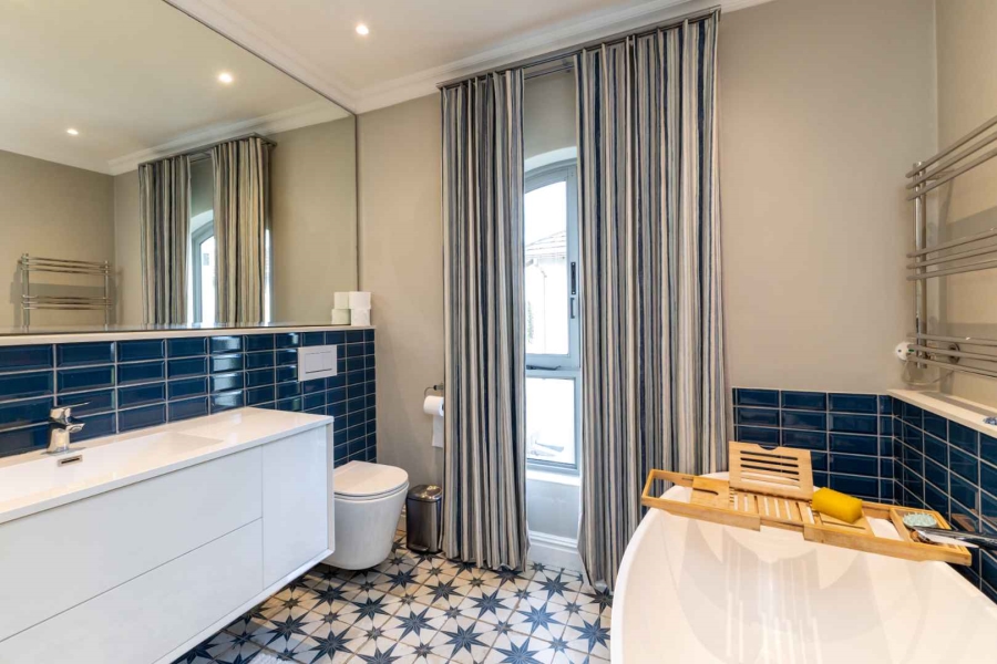 5 Bedroom Property for Sale in Val De Vie Estate Western Cape